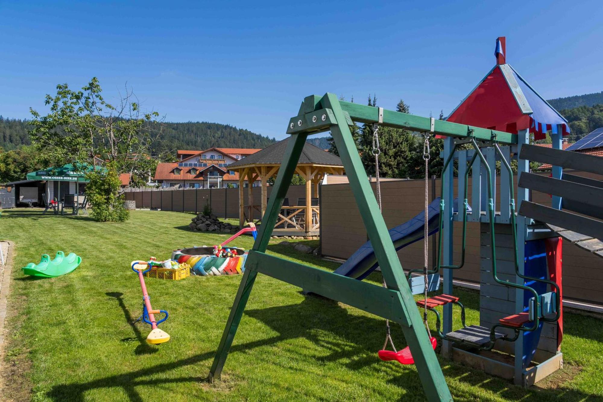 Pension Bayerwald Mit Ferienwohnung ボーデンマイス エクステリア 写真